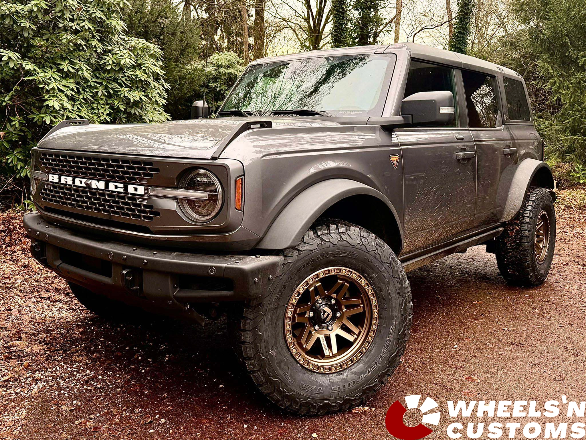  Ford Bronco - FUEL D811 SYNDICATE Full matte bronze 17