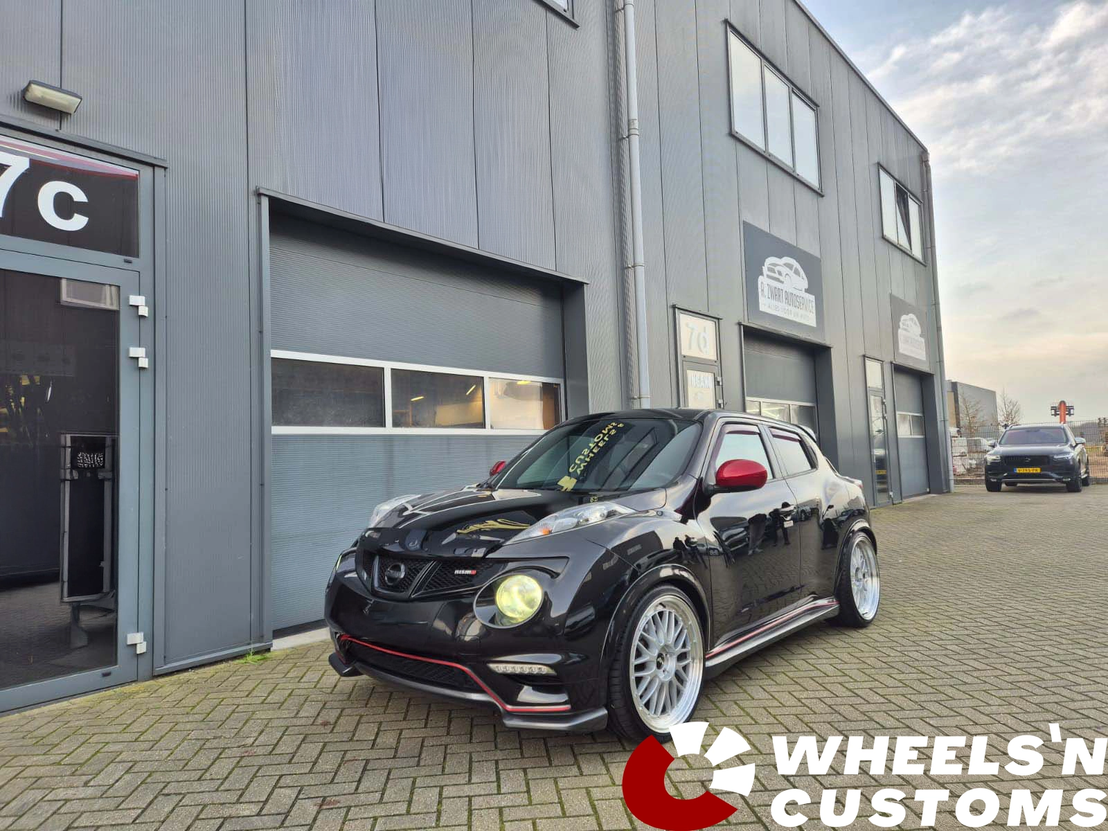 Nissan Juke Nismo - JR Wheels JR23 20x9