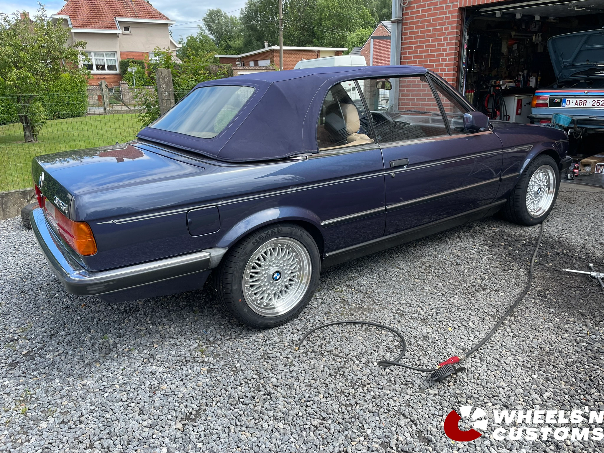 BMW E30  - 16 inch JR Wheels JR9 Silver Machined Lip - 4x100 16x7.5j ET25