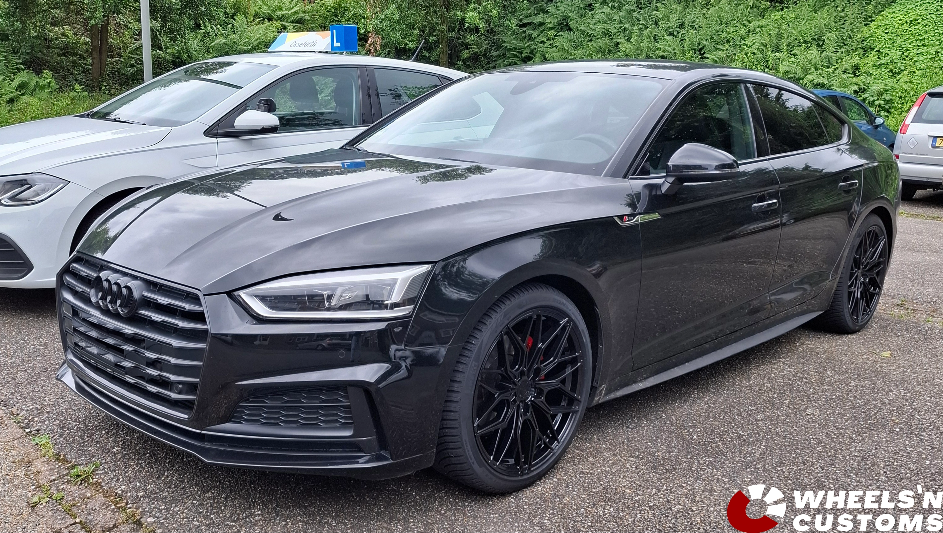 Audi A5 - 19 inch JR Wheels JR46 19x9 ET20-51 Custom PCD Gloss Black 