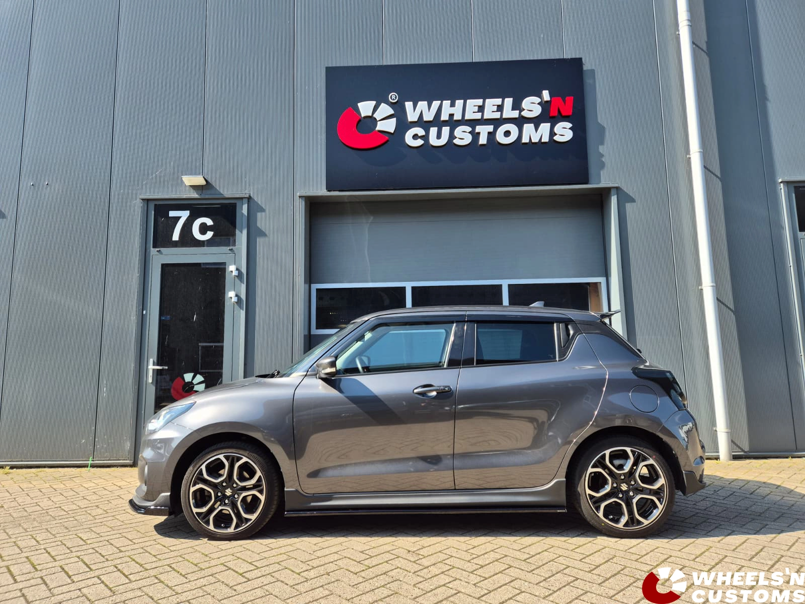  suzuki swift  voorzien van Maxton Design/ Ingo Noak pakket