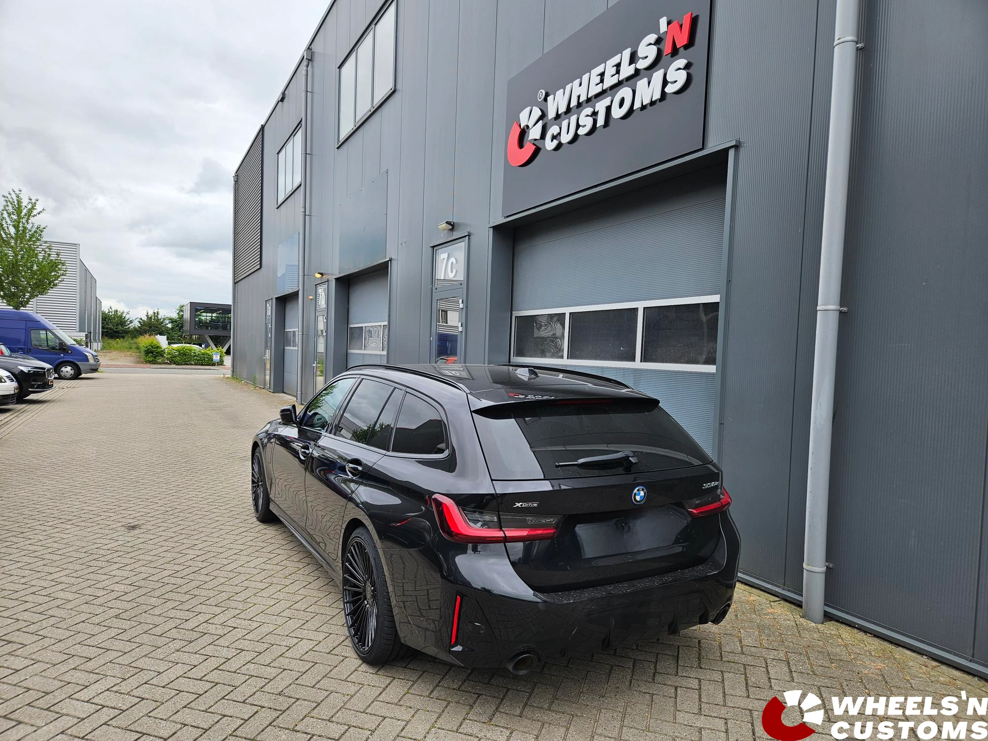  330E BMW G21-20inch AXE EX50 Gloss Black 5x112 8.5J en 10J ET30 ET45