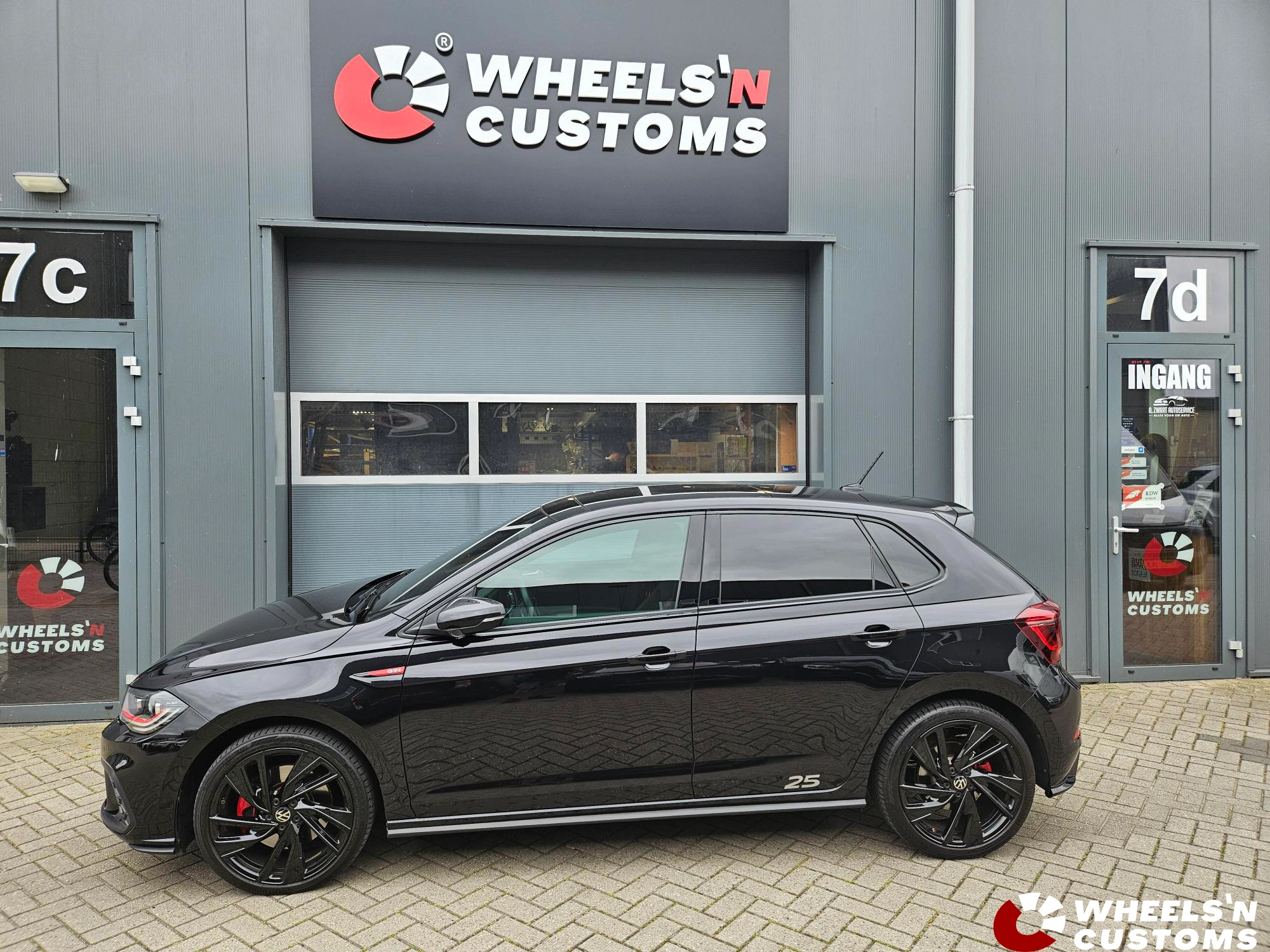  Volkswagen Polo Gti Mk6 voorzien van Maxton Design onderdelen