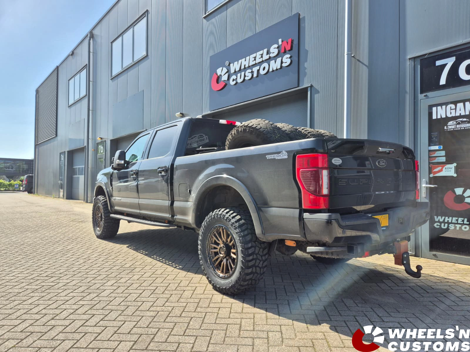  Ford F250 2021 20 inch 8x170 FUEL D681 REBEL Matte bronze black ET1 9J