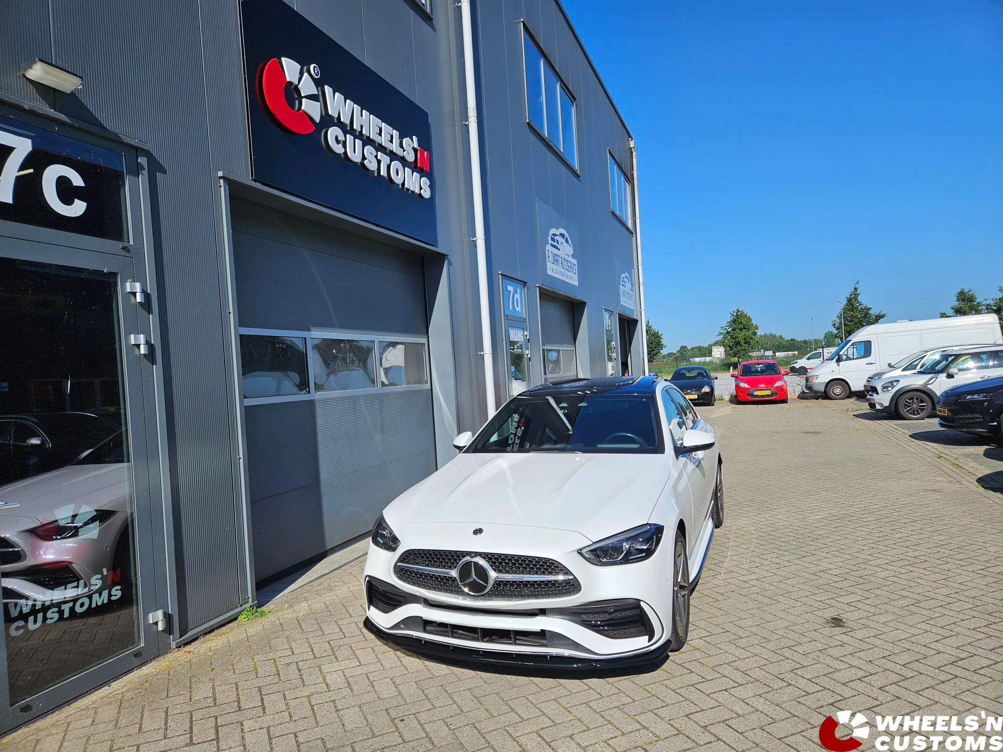 Mercedes C Klasse W206 voorzien van Maxton Design onderdelen