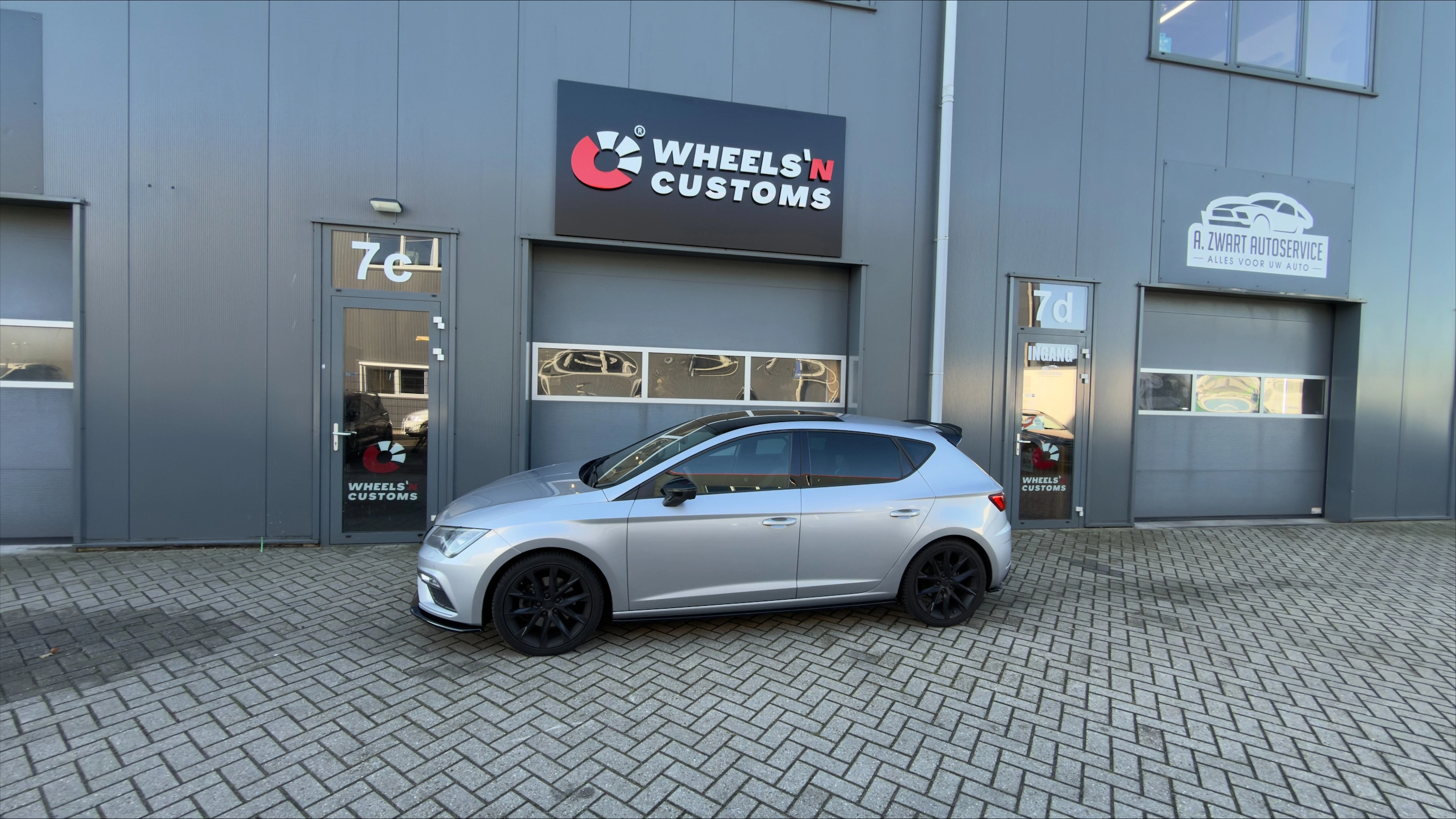 Complete Oneway Bodykit transformatie voor deze SEAT Leon FR Facelift! ðŸ–¤ðŸ”¥