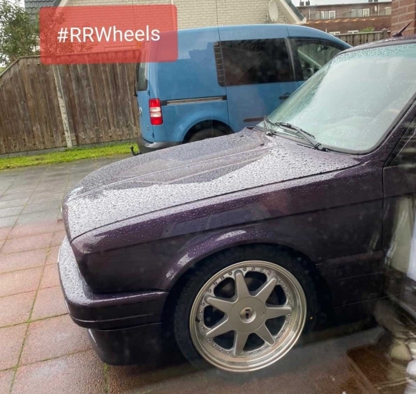 BMW e30 touring - 17 inch - 4x100 7.5j ET30