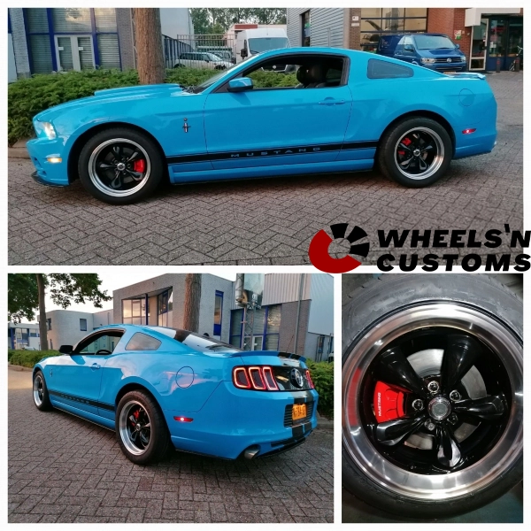 Ford Mustang - 18 inch American Racing AR105 TORQ THRUST M - 5x114.3 9J ET34